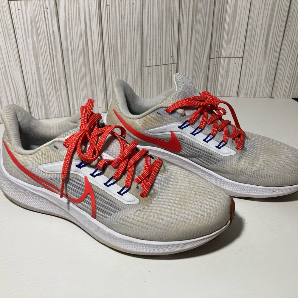 Men’s Nike Air Zoom Pegasus 39 pioneering running sneaker- men’s 9
